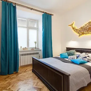 On Krakivska Street Апартаменты